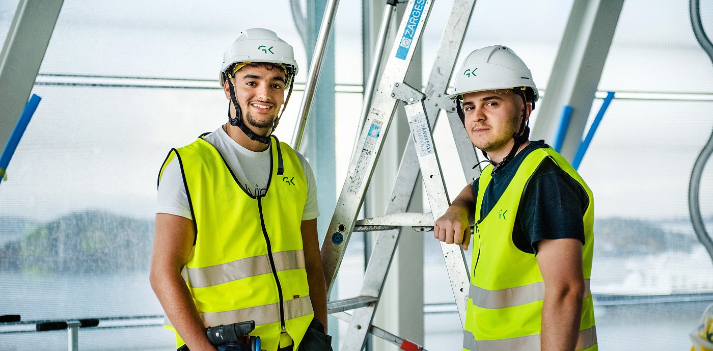 Arben Bajramaj og Adam El Boumlali jobber som elektrikere i GK