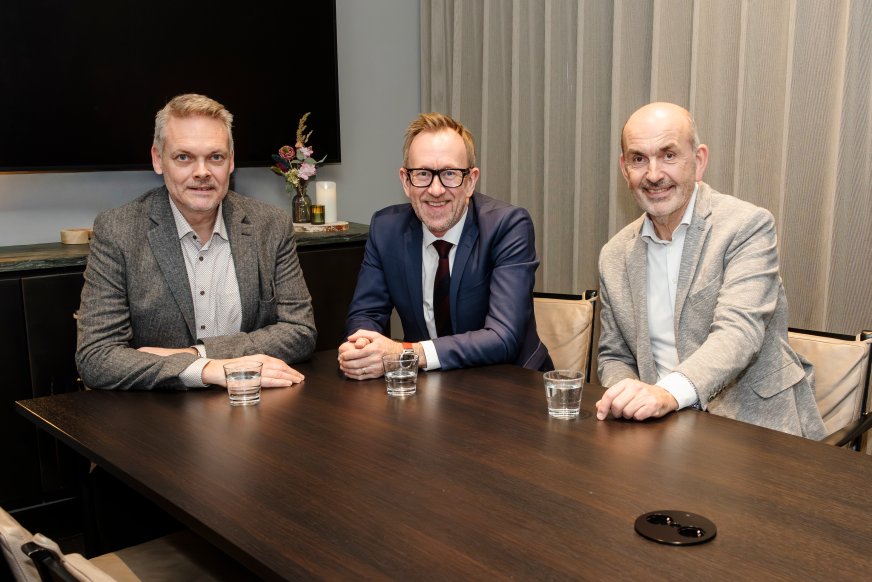 Carsten Sørensen, adm.direktør i Caverion Danmark, Kim Robert Lisø, koncernchef i GK og Lars Sjørring, regionsdirektør eksisterende byggeri i GK Danmark