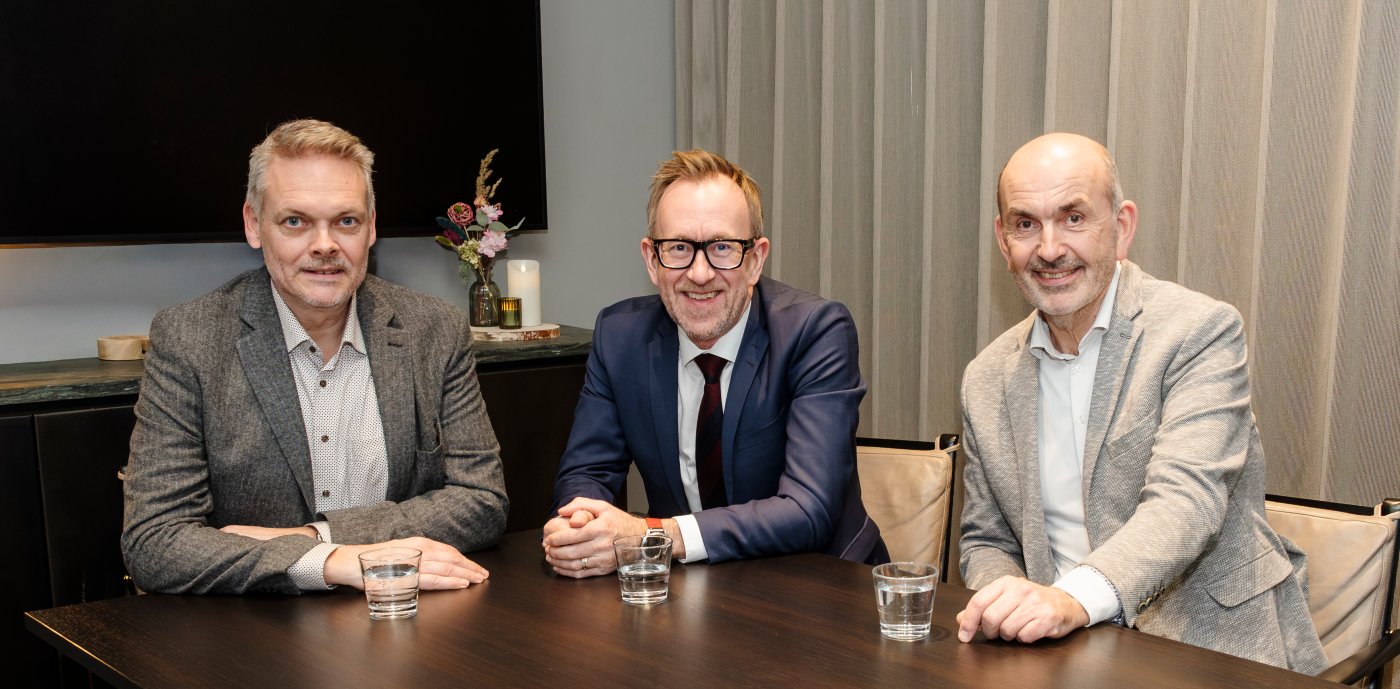 Carsten Sørensen, adm.direktør i Caverion Danmark, Kim Robert Lisø, koncernchef i GK og Lars Sjørring, regionsdirektør eksisterende byggeri i GK Danmark