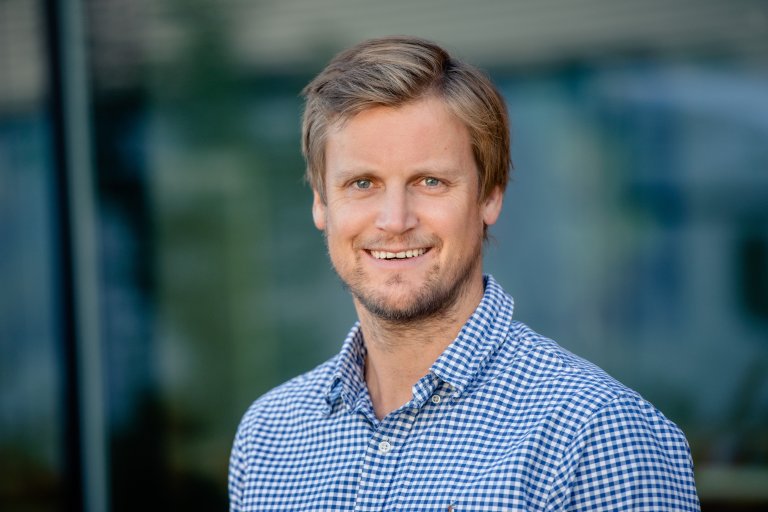Portrætbillede af Stian Orvedal, divisionsdirektør Service