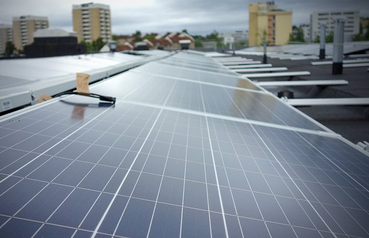 GKs hovedkontor i Oslo holder passivhusstandard og er et utstillingsvindu der de tekniske løsningene er optimalisert for lavt energibruk og minimal miljøbelastning. GKs hovedkontor i Oslo holder passivhusstandard og er et utstillingsvindu der de tekniske løsningene er optimalisert for lavt energibruk og minimal miljøbelastning.